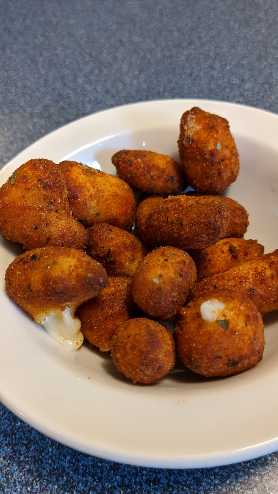Schooners Fish & Chips | 72 Picton Main St, Bloomfield, ON K0K 1G0, Canada | Phone: (613) 476-2288