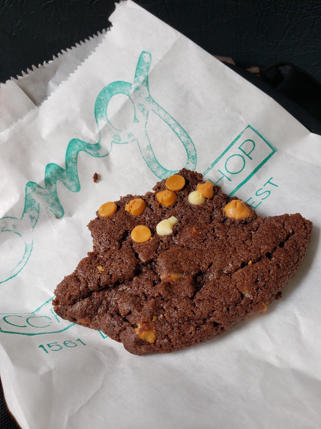 Omg Baked Goodness | 1561 Dundas St W, Toronto, ON M6K 1T9, Canada | Phone: (647) 348-5664