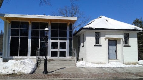 Pelham Public Library | 781 Canboro Rd, Fenwick, ON L0S 1C0, Canada | Phone: (905) 892-5226