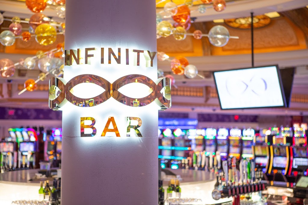 Infinity Bar | 6380 Fallsview Blvd, Niagara Falls, ON L2G 7X5, Canada | Phone: (888) 325-5788