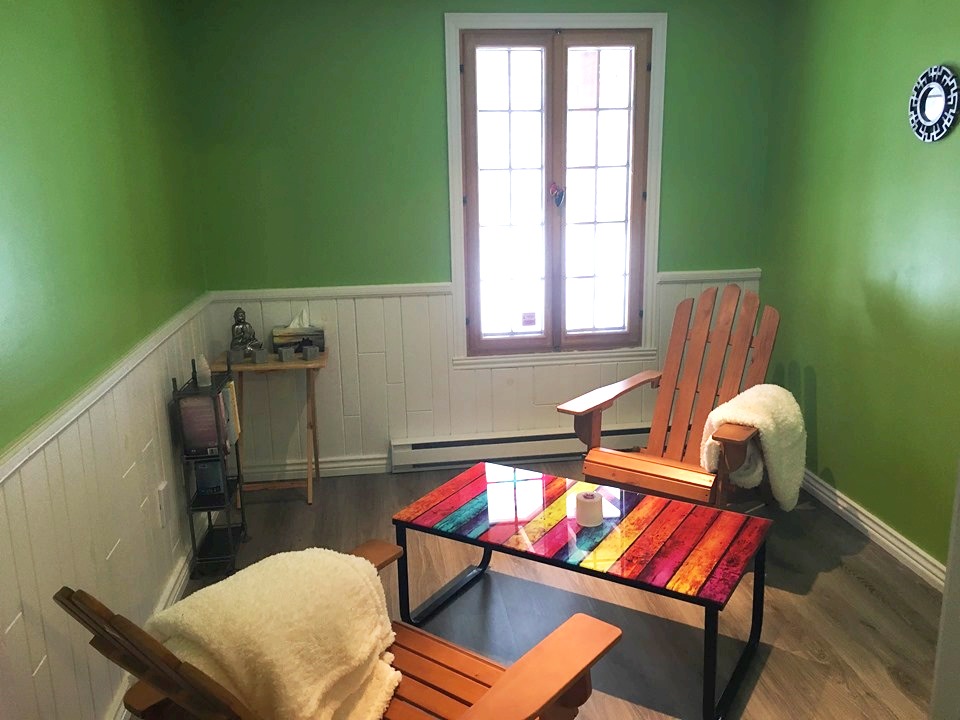 Fuchsia Essence | 1495 Rue de la Cascatelle, Sainte-Adèle, QC J8B 1X9, Canada | Phone: (438) 978-5858