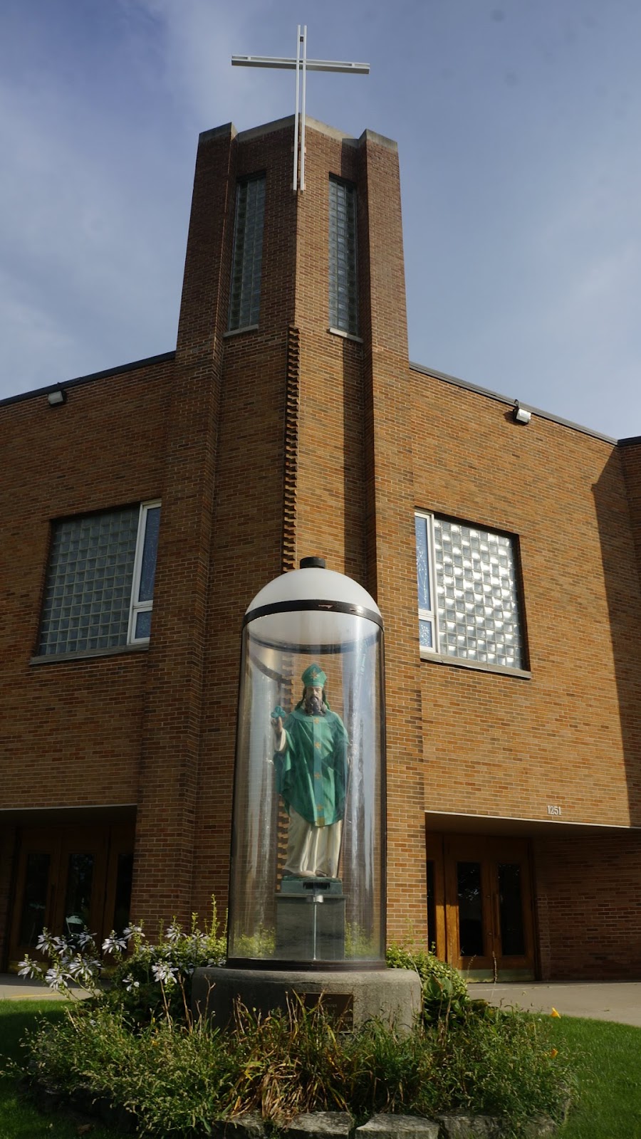 St. Patricks Catholic Church | church | 1251 Dundas St, London, ON N5W 3B1, Canada | 5194514600 OR +1 519-451-4600
