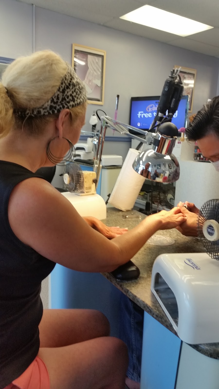 TP Princess Nails | 843 Princess St, Kingston, ON K7L 1G7, Canada | Phone: (613) 547-3414