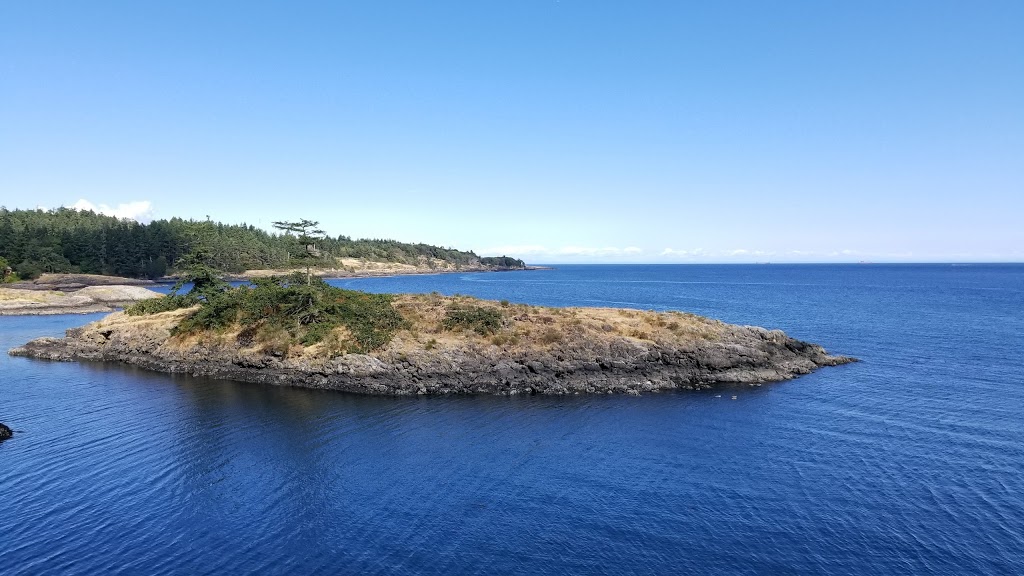 Wittys Lagoon Regional Park - Metchosin Road Parking Lot | 3920 Metchosin Rd, Victoria, BC V9C 4A5, Canada