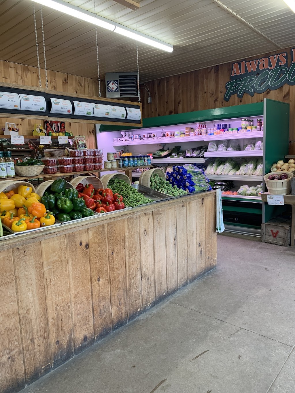 Cochrans Country Market | 106 Hampton Rd, Rothesay, NB E2E 2P8, Canada | Phone: (506) 849-4840
