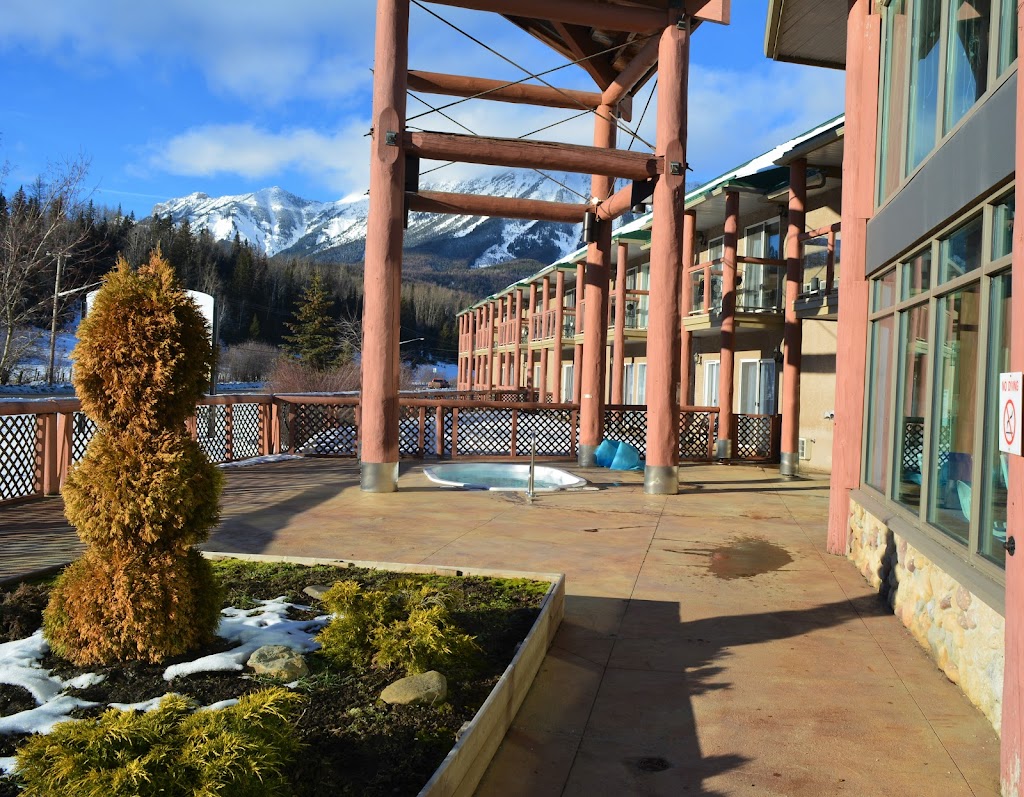 Fernie Stanford Resort | 100 Riverside Way, Fernie, BC V0B 1M1, Canada | Phone: (250) 423-5000
