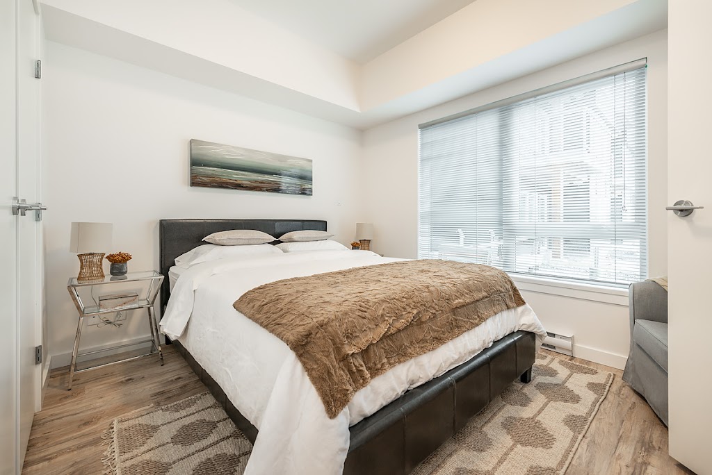 Ravenline Estates Apartments | 1291 Craigflower Rd, Victoria, BC V9A 0H2, Canada | Phone: (250) 886-3836