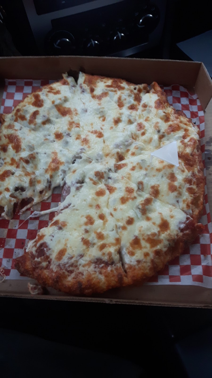 Erin Woods Pizza | 404 Erin Woods Dr SE, Calgary, AB T2B 1N3, Canada | Phone: (587) 353-3330