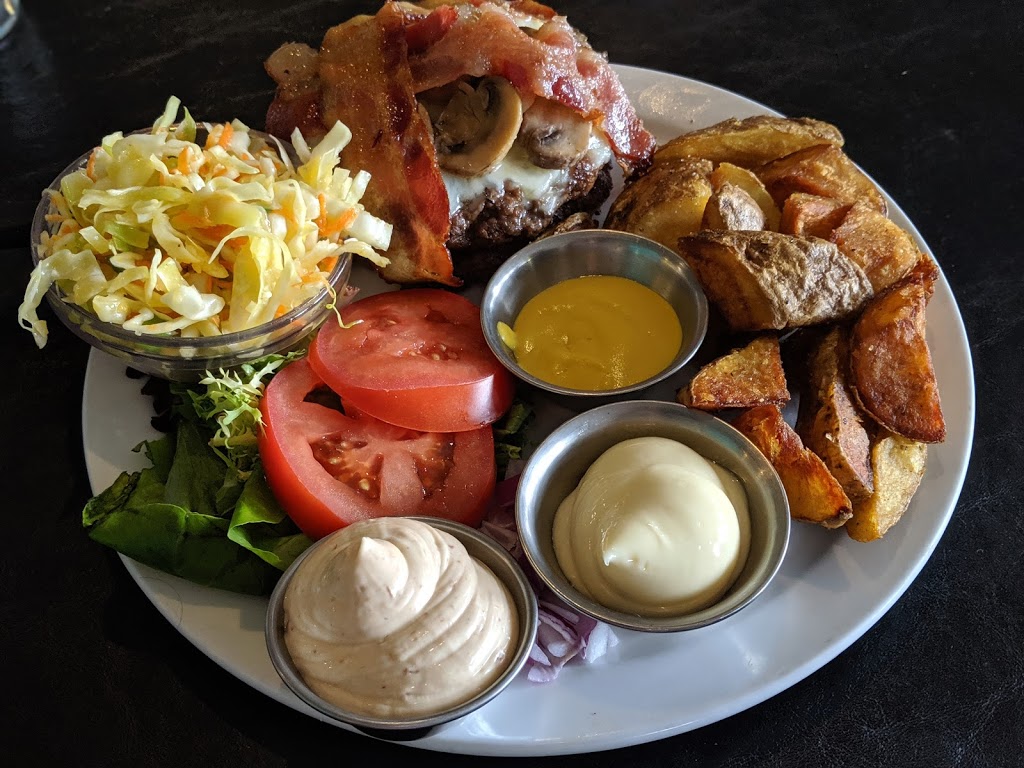 Oakwood Cafe | 660 Osborne St, Winnipeg, MB R3L 2B6, Canada | Phone: (204) 475-4250