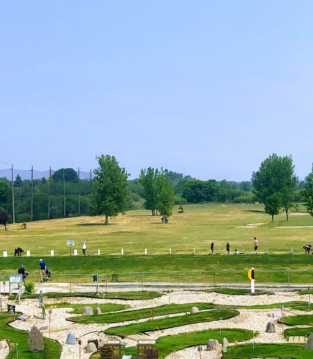 Hackers & Smackers Golf Driving Range | 921 Elmhurst Rd, Winnipeg, MB R3R 3X8, Canada | Phone: (204) 897-4747