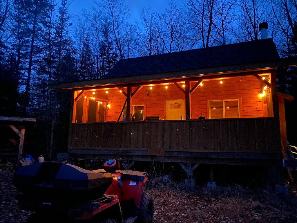 Daniel treehouse | 906 Brinklow Rd, Coe Hill, ON K0L 1P0, Canada | Phone: (416) 888-4137