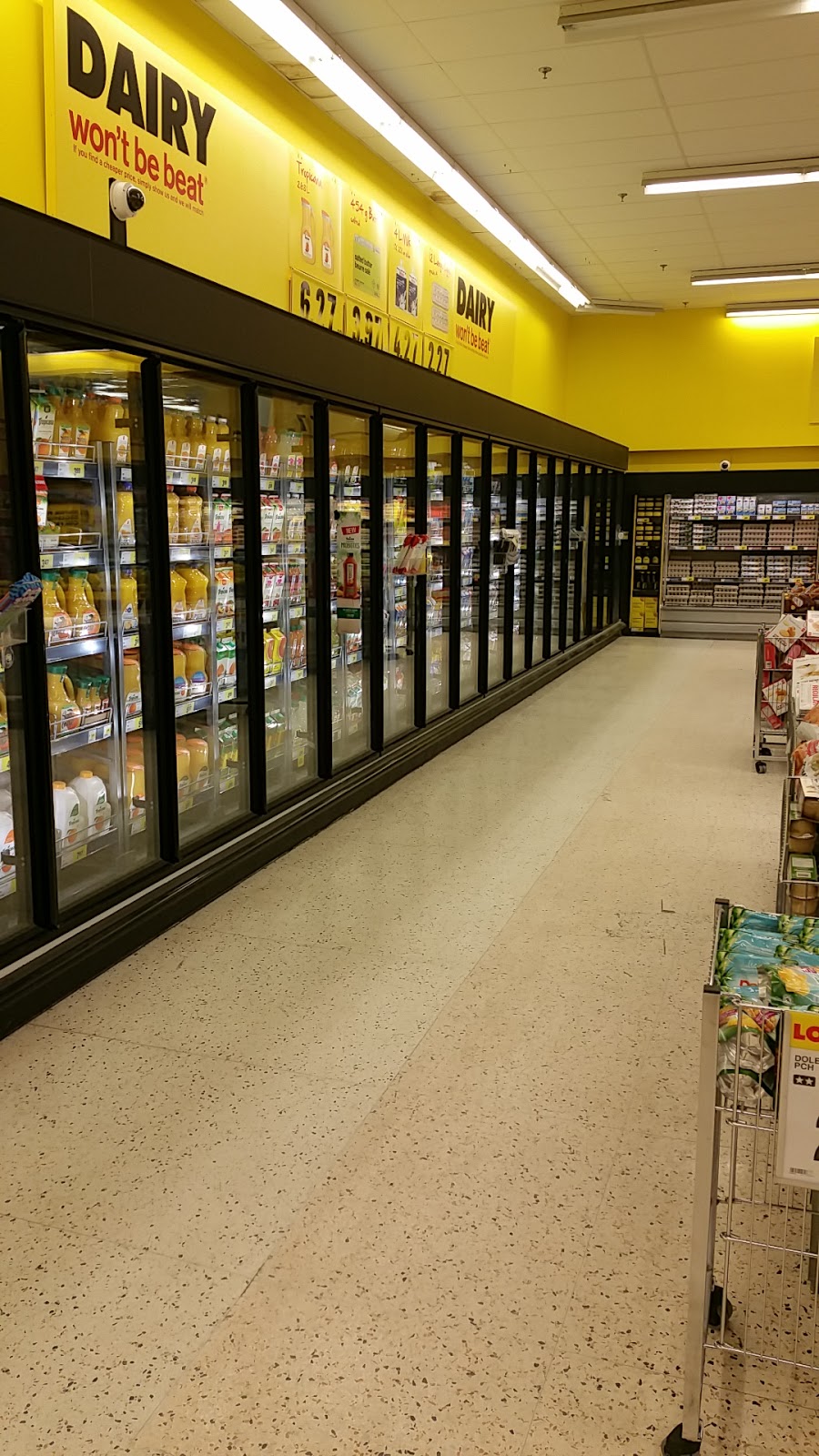 Girards No Frills | 390 Lincoln St E, Welland, ON L3B 4N4, Canada | Phone: (866) 987-6453