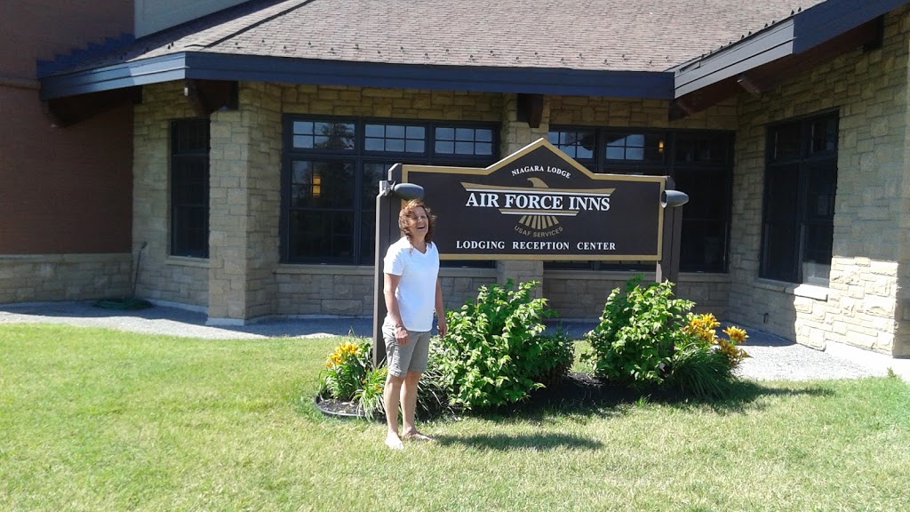 Niagara Lodge | 10780 Kinross St, Niagara Falls, NY 14304, USA | Phone: (716) 236-2015