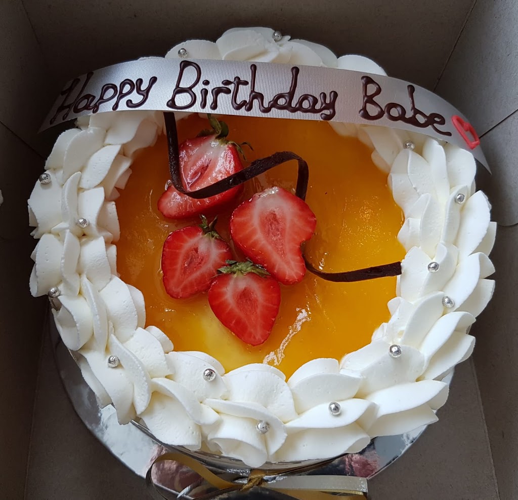 Lapres MIDI Pastry & Bakery | 920 Northmount Dr NW #3, Calgary, AB T2L 0A9, Canada | Phone: (403) 455-3328