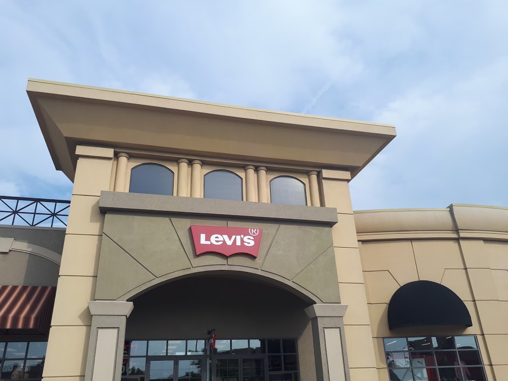 Levi's® - 1555 Talbot Rd, Windsor, ON N9H 2N2, Canada