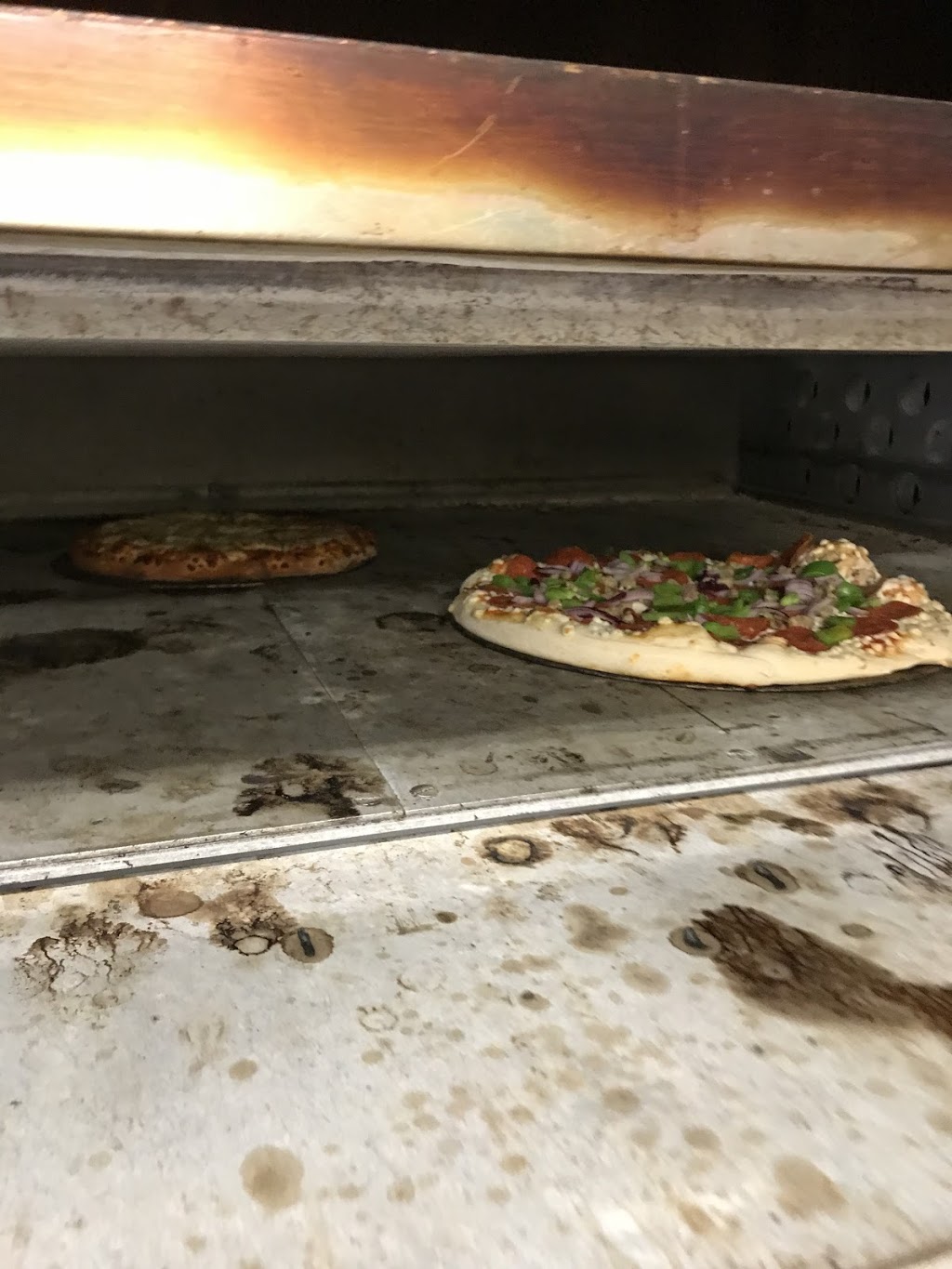 Southwood Pizzeria | 304 St Andrews St #5, Cambridge, ON N1S 1P3, Canada | Phone: (519) 267-6066