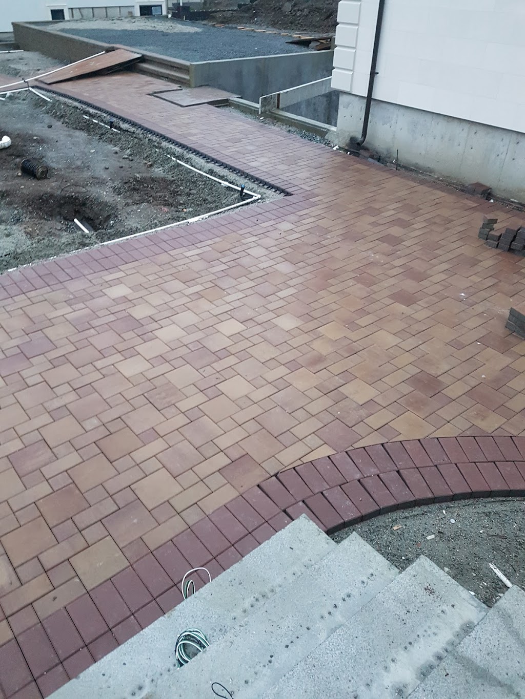 Midland Landscaping LTD | 7026 196b St, Langley, BC V2Y 3A7, Canada | Phone: (604) 374-4111