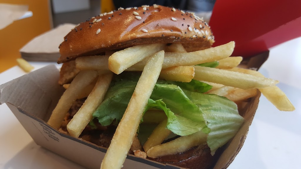 McDonalds | 35 Sage Hill Plaza NW, Calgary, AB T3R 0H5, Canada | Phone: (587) 755-0136