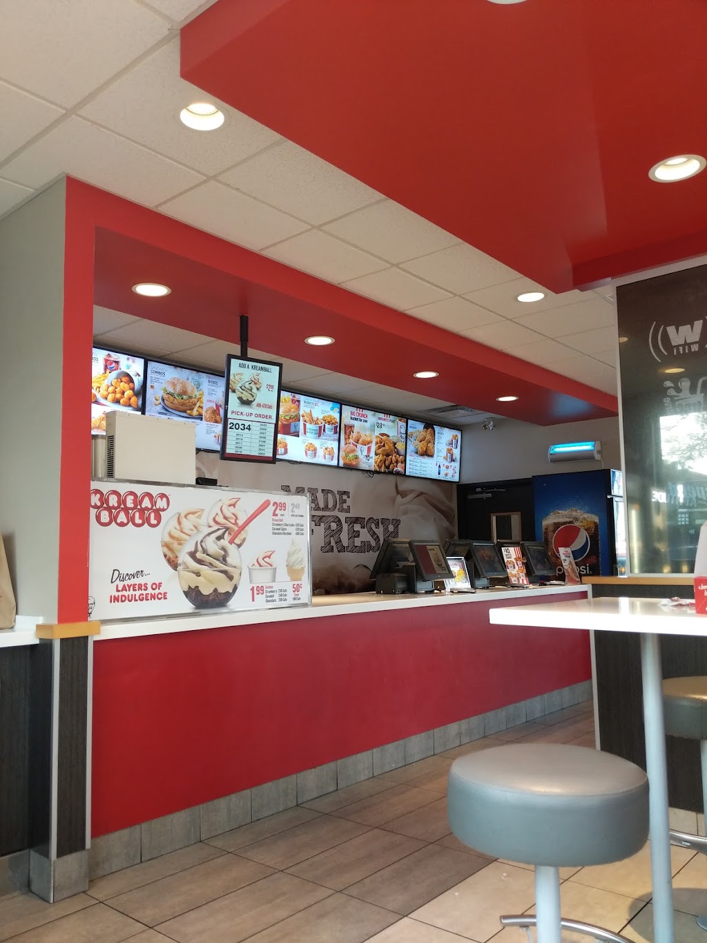 KFC | 230 Queen St E, Brampton, ON L6Y 1M6, Canada | Phone: (905) 457-7422