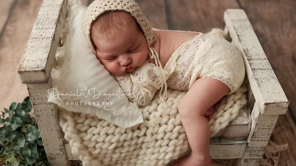 Daniela D’Agostino Photography | 43 Main St S Unit 2B, Campbellville, ON L0P 1B0, Canada | Phone: (647) 524-4520