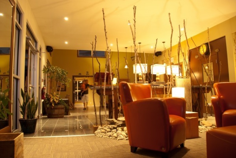 Hôtel Roquemont | 105 Grande Ligne, St-Raymond, QC G3L 2Y4, Canada | Phone: (418) 337-6734
