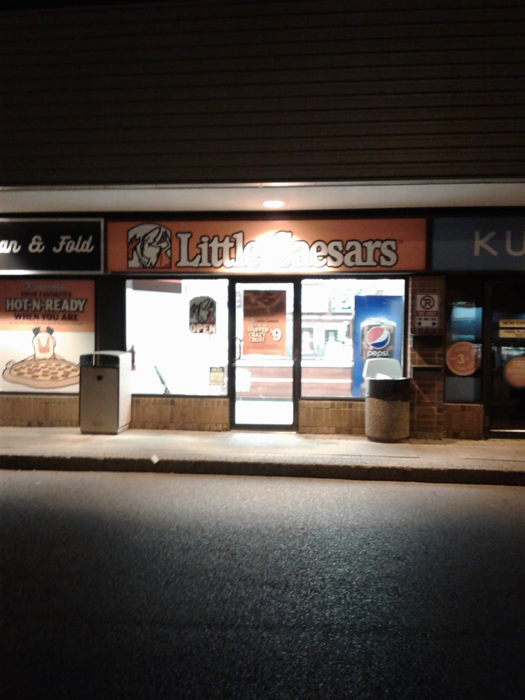 Little Caesars Pizza | 2480 Gerrard St E, Toronto, ON M1N 4C3, Canada | Phone: (647) 346-5000