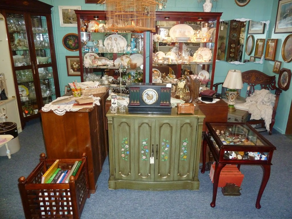 Lakeshore Antiques & Treasures | 855 Lakeshore Rd, Niagara-on-the-Lake, ON L0S 1J0, Canada | Phone: (905) 646-1965