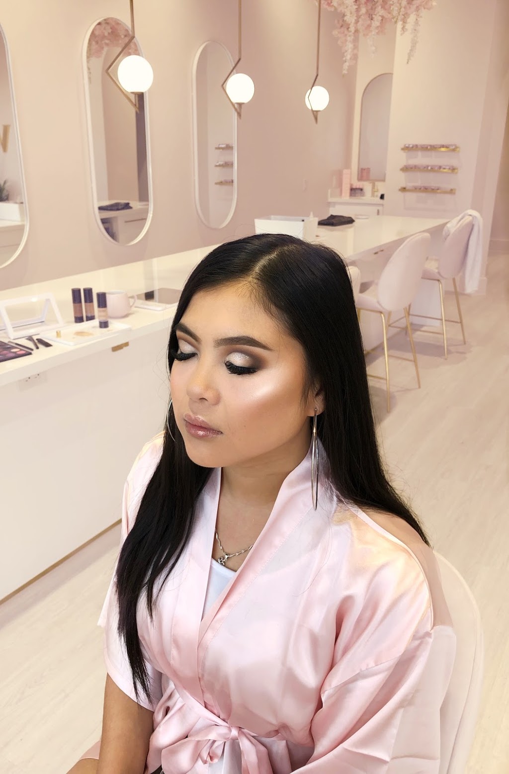 Velve Beauty Bar | 8099 Weston Rd Unit #27, Woodbridge, ON L4L 0C1, Canada | Phone: (437) 703-2400