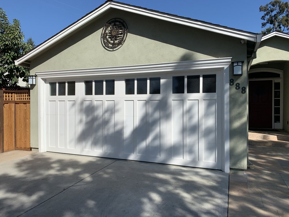Master Garage Door Service Mildhurst | 1152 Bayfield Street North, Midhurst, ON L0L 1X1, Canada | Phone: (705) 809-5371
