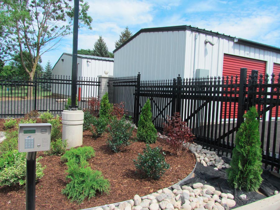 Fort Henry Self Storage | 294 Henry St, Brantford, ON N3S 7R5, Canada | Phone: (519) 757-0000