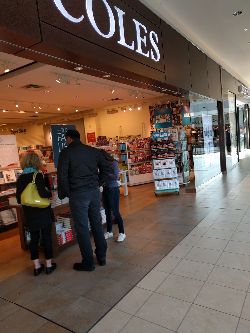 Coles | 1800 Sheppard Ave E, North York, ON M2J 5A7, Canada | Phone: (416) 499-0581
