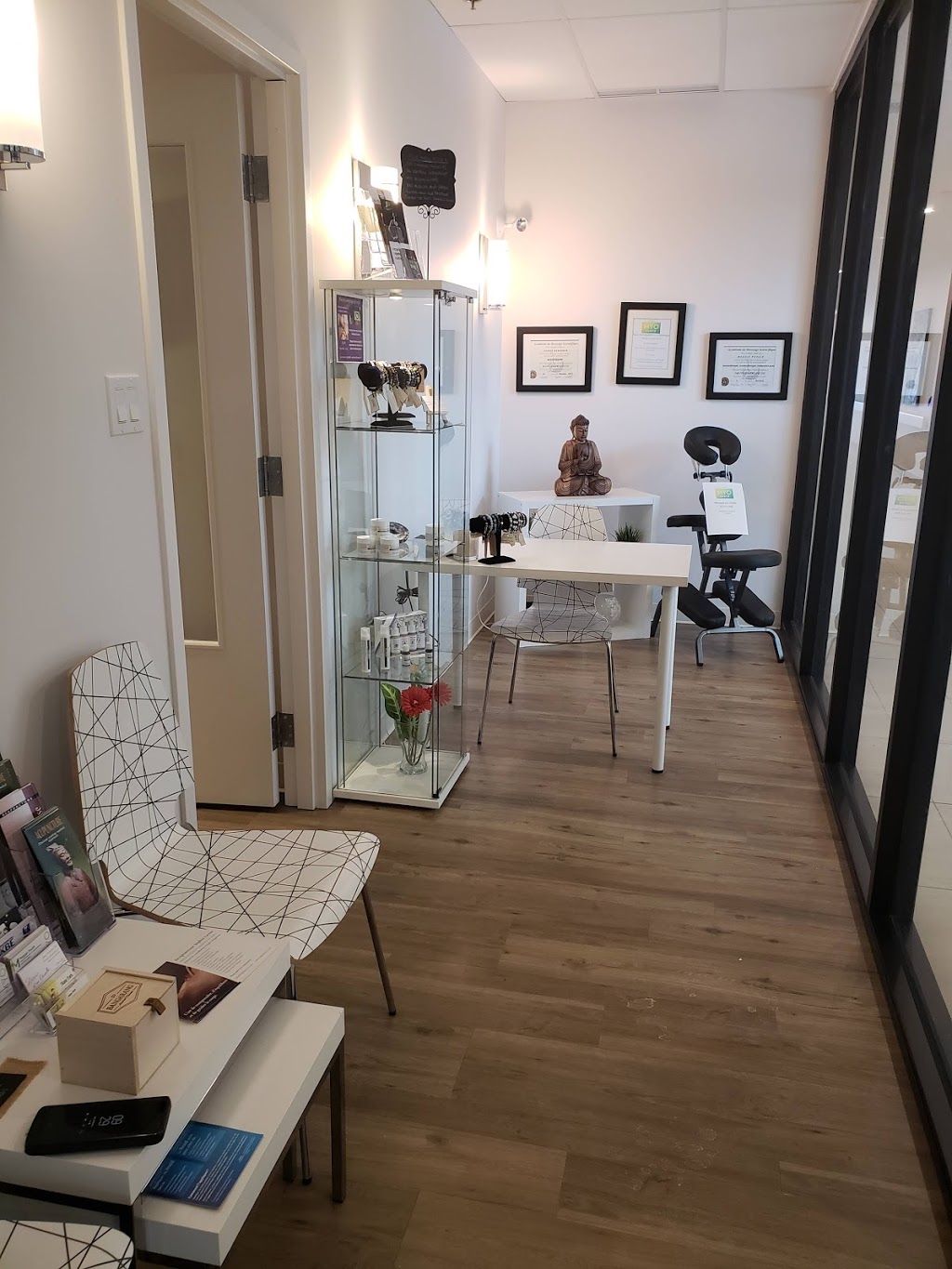 Clinique Myo-Santé, Vaudreuil-Dorion | 3041 Boulevard de la Gare, Vaudreuil-Dorion, QC J7V 0Y1, Canada | Phone: (514) 984-5463