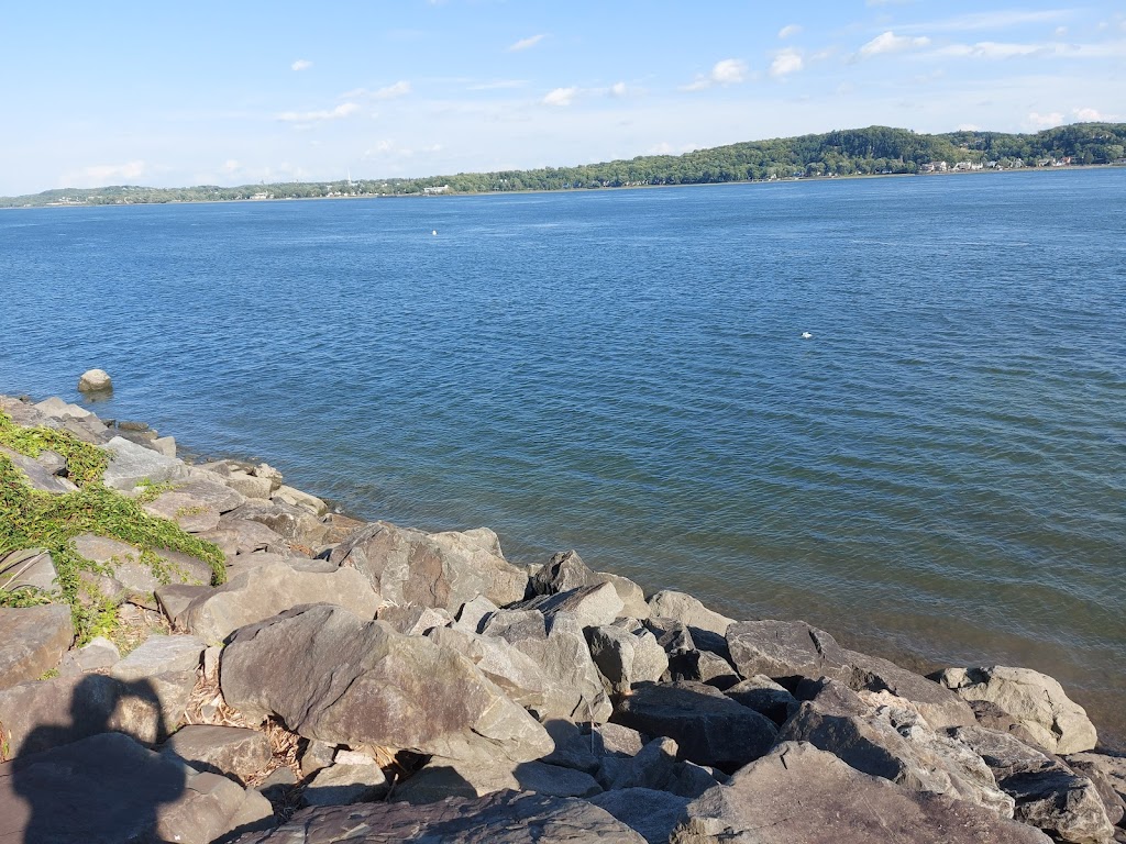 Pavillon du quai des Cageux | 2795 Bd Champlain, Québec, QC G1T 1X9, Canada | Phone: (418) 528-0773