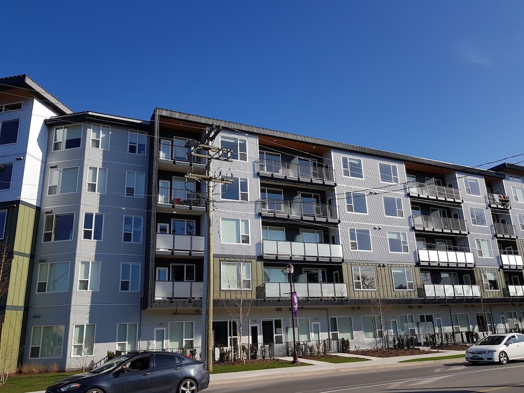 The Star on Goldstream | 1085 Goldstream Ave, Victoria, BC V9B 4G4, Canada | Phone: (778) 404-1892