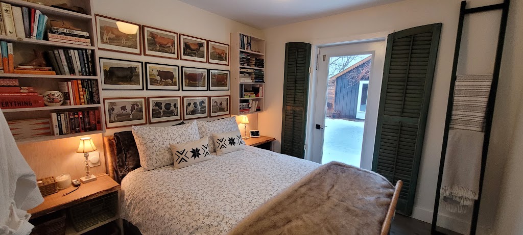 Union House PEC | 149 Union St, Prince Edward, ON K0K 2T0, Canada | Phone: (613) 848-5638
