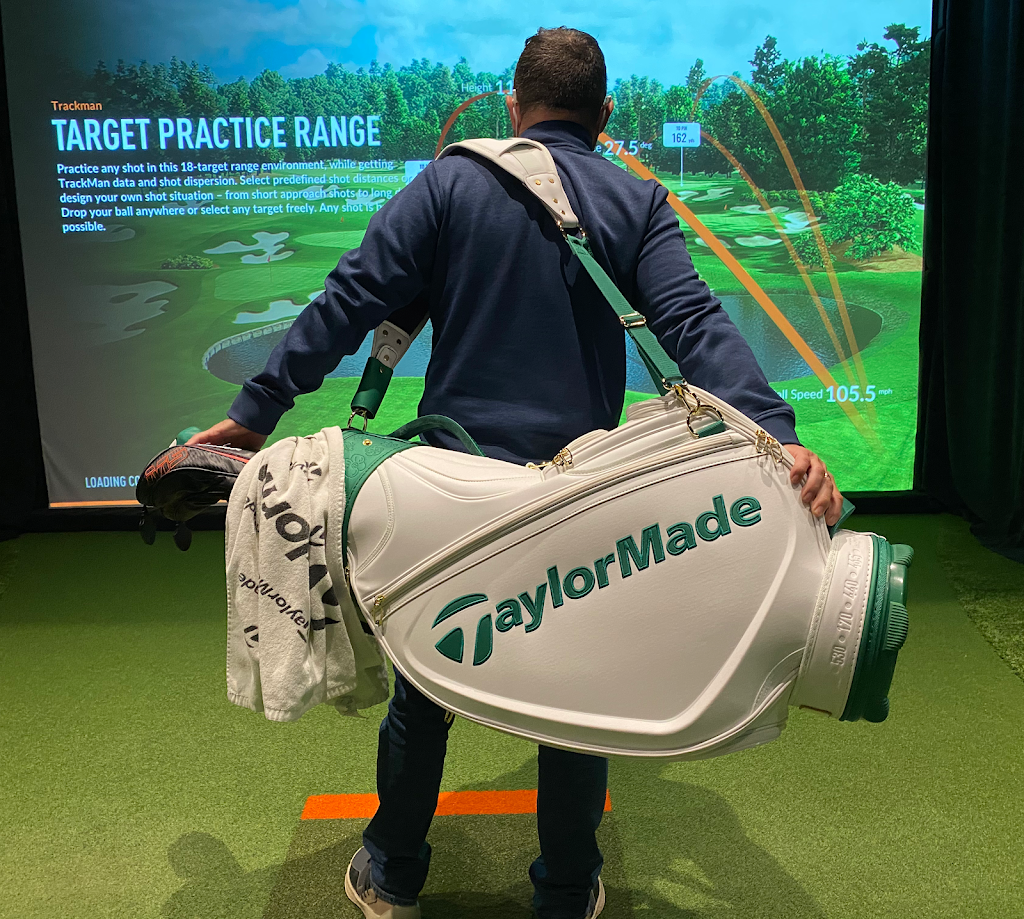 Swing Golf Lounge | 1 Westside Dr Unit 2, Etobicoke, ON M9C 1B2, Canada | Phone: (416) 622-0001