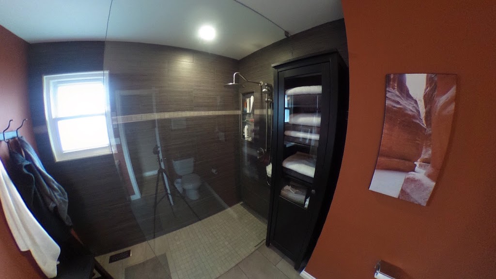 Raymond Quality Glass & Mirror | 13085 Lundys Ln, Niagara Falls, ON L2E 6S4, Canada | Phone: (905) 650-2228