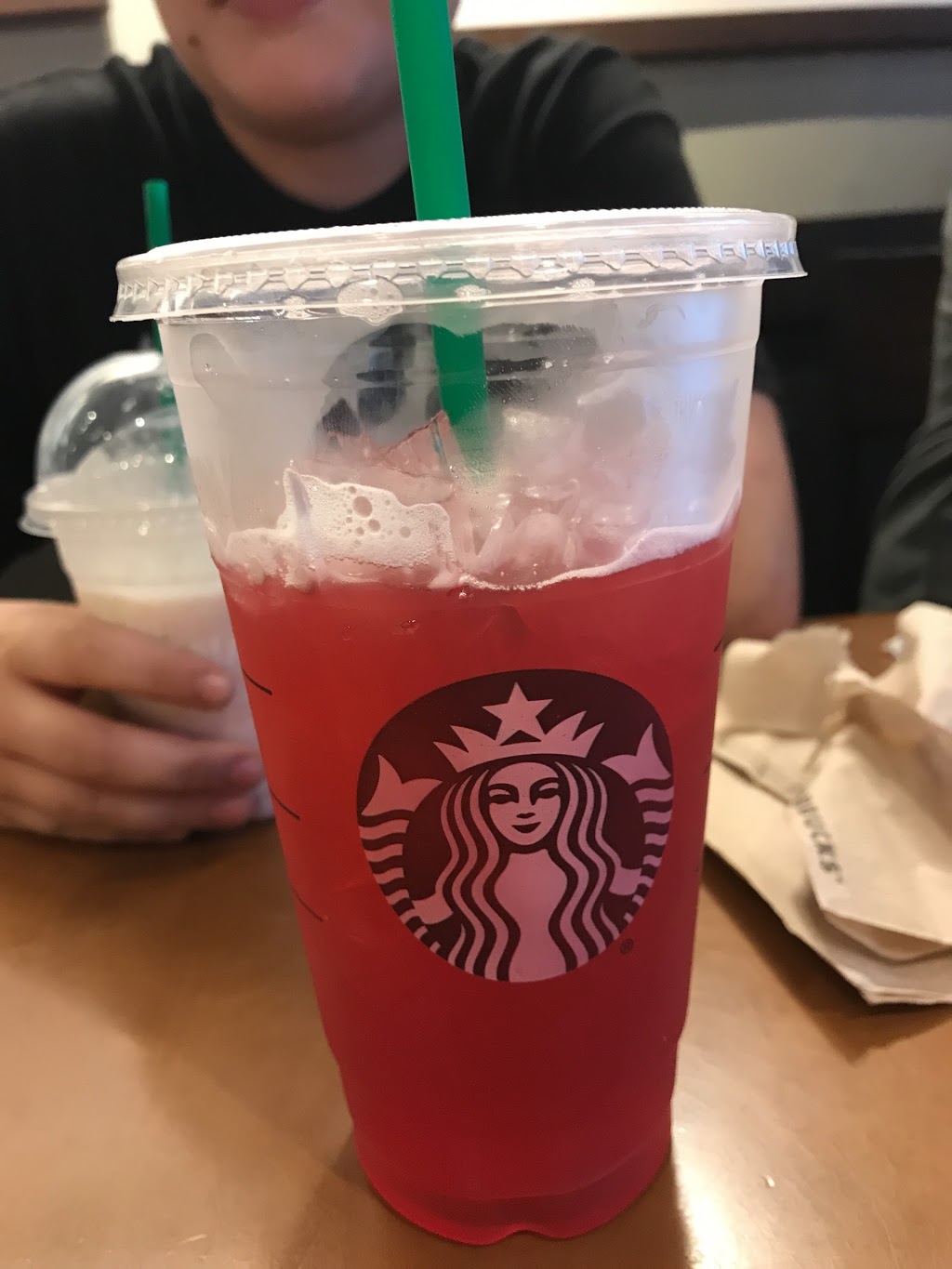 Starbucks | 675 Appleby Line, Burlington, ON L7L 2Y5, Canada | Phone: (905) 637-7018