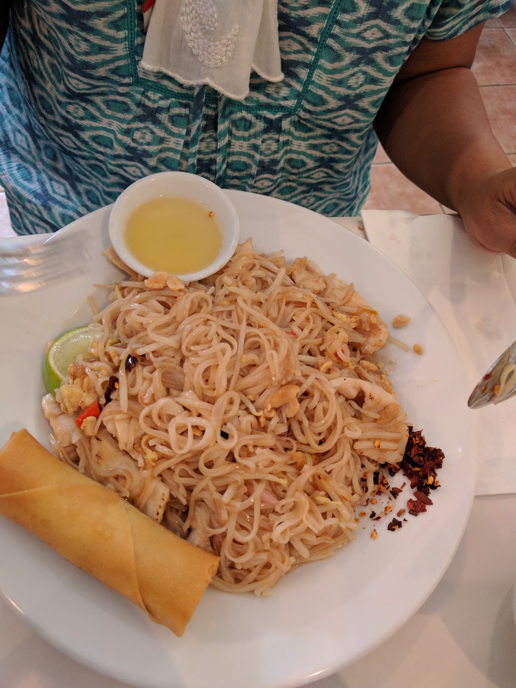 Lily Thai & Vietnamese Cuisine | 10 Mill St E, Acton, ON L7J 1G9, Canada | Phone: (519) 853-1688