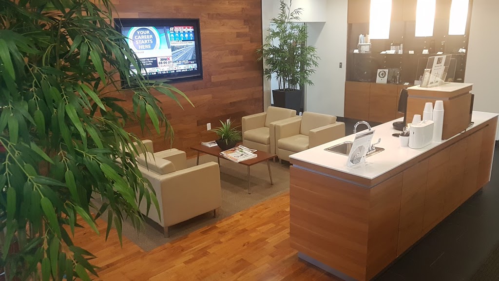Woodchester Infiniti | 2560 Motorway Blvd, Mississauga, ON L5L 1X3, Canada | Phone: (905) 820-4545