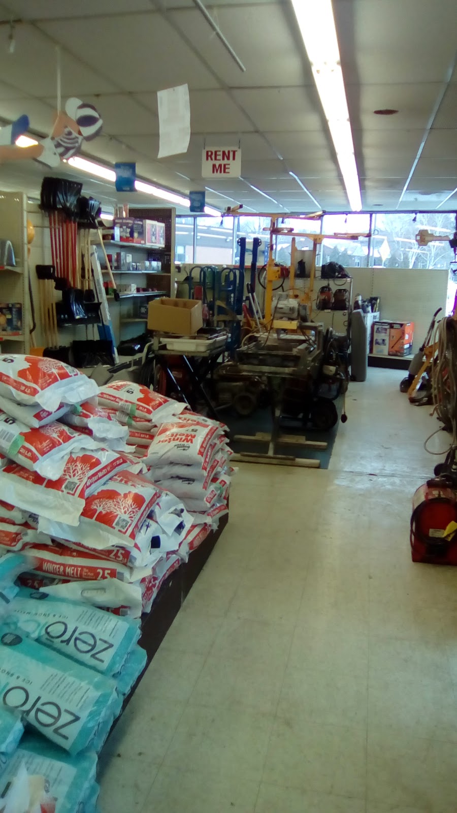 Defranco Hardware & Rental | 3105 Pine Ave, Niagara Falls, NY 14301, USA | Phone: (716) 285-3393