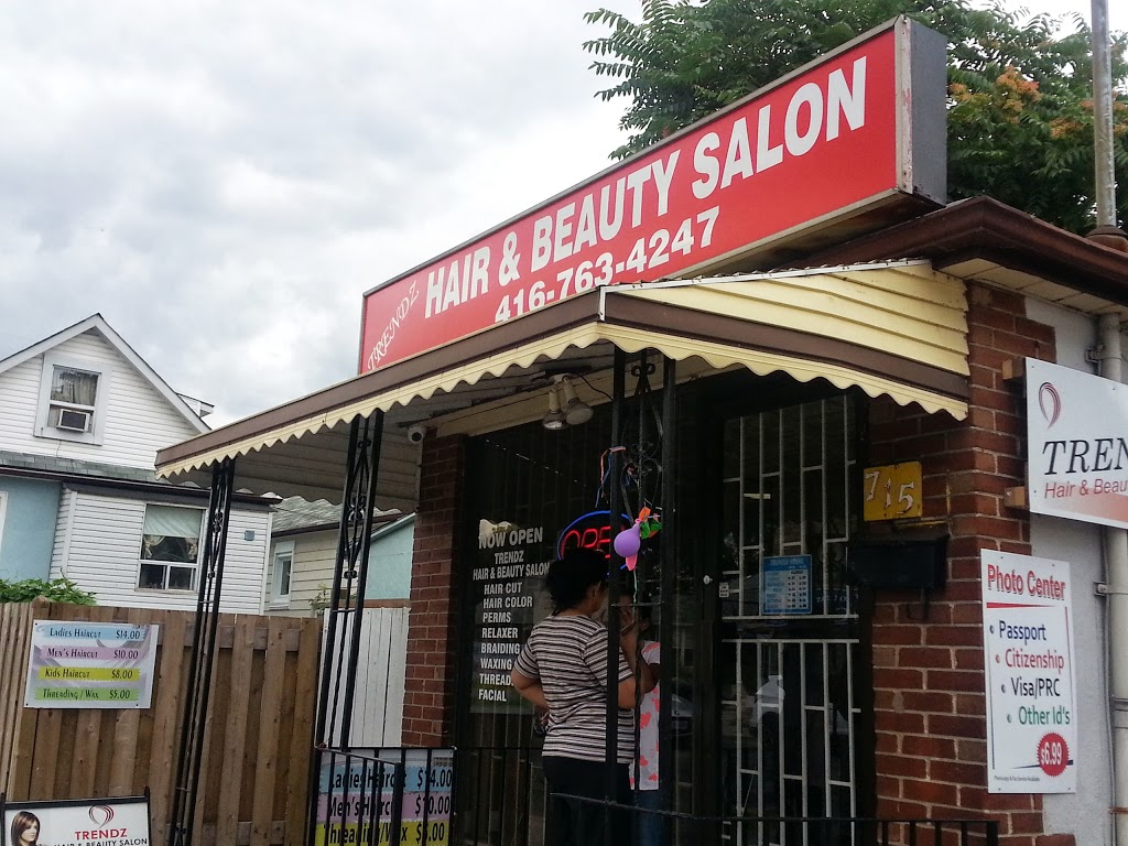 Trendz Hair & Beauty Salon | 715 Jane St, York, ON M6N 4B1, Canada | Phone: (416) 763-4247