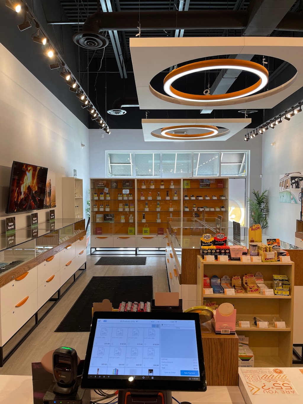 Sessions Cannabis Tottenham | 130 Mill St E Unit #6, Tottenham, ON L0G 1W0, Canada | Phone: (705) 440-6866