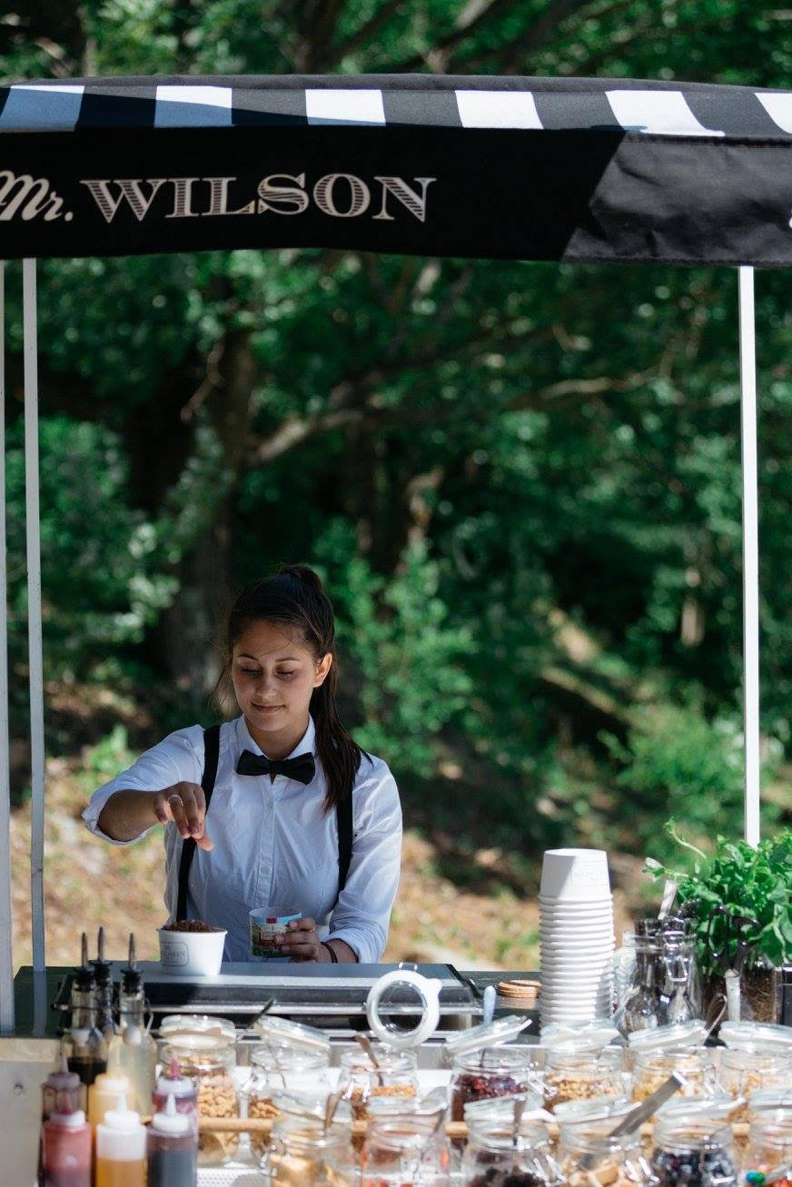 Mr. Wilson - Marchand de glaces mobile | A-2260 Boulevard Industriel, Chambly, QC J3L 4V2, Canada | Phone: (888) 761-1180
