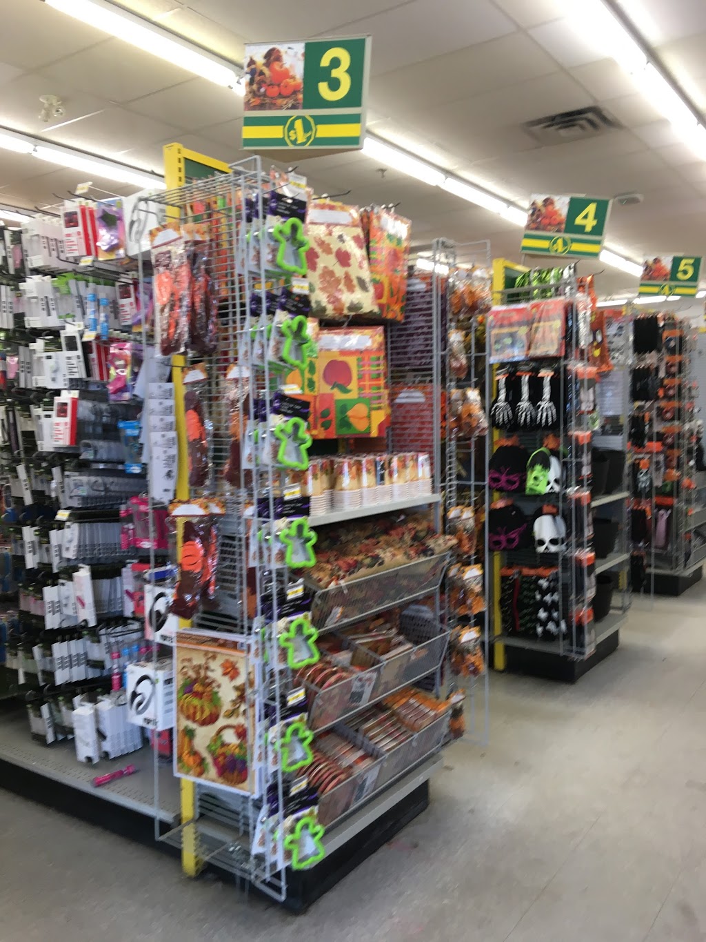 Dollarama | Riverbend Plaza, 1263 Mosley St, Wasaga Beach, ON L9Z 2Y7, Canada | Phone: (705) 429-4210