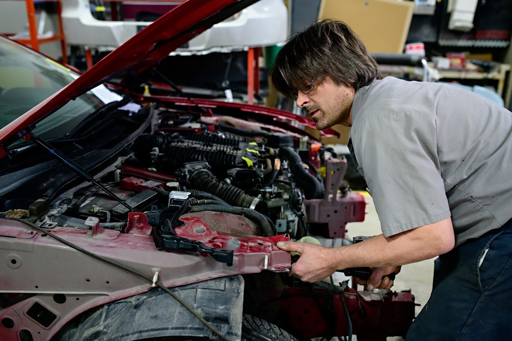 Winters Collision Repair | 1010 Arlington St, Winnipeg, MB R3E 2E8, Canada | Phone: (204) 786-6695