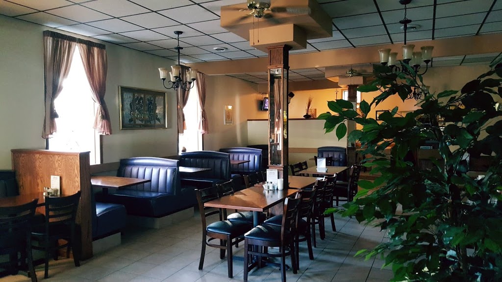 Nicolas Restaurant | Honey Harbour Rd, Georgian Bay, ON L0K, Canada | Phone: (705) 756-9092
