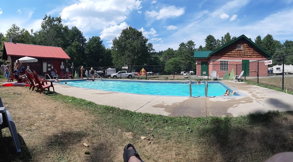 Whispering Pines Campground at Santas Village | 1623 Golden Beach Rd, Bracebridge, ON P1L 1W8, Canada | Phone: (705) 645-5682