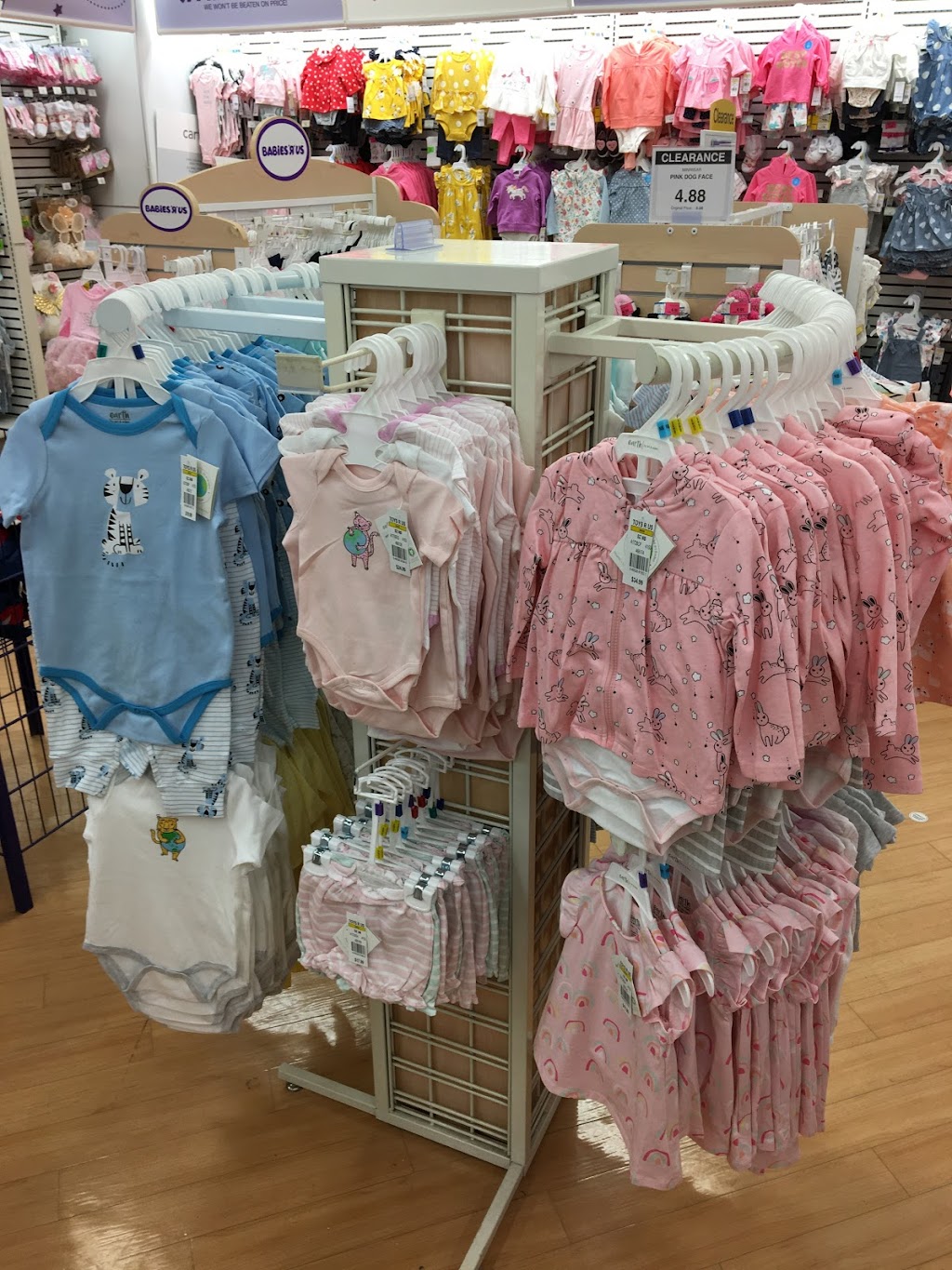 Babies"R"Us | 290 North Service Rd W, Oakville, ON L6M 2S2, Canada | Phone: (905) 849-1860