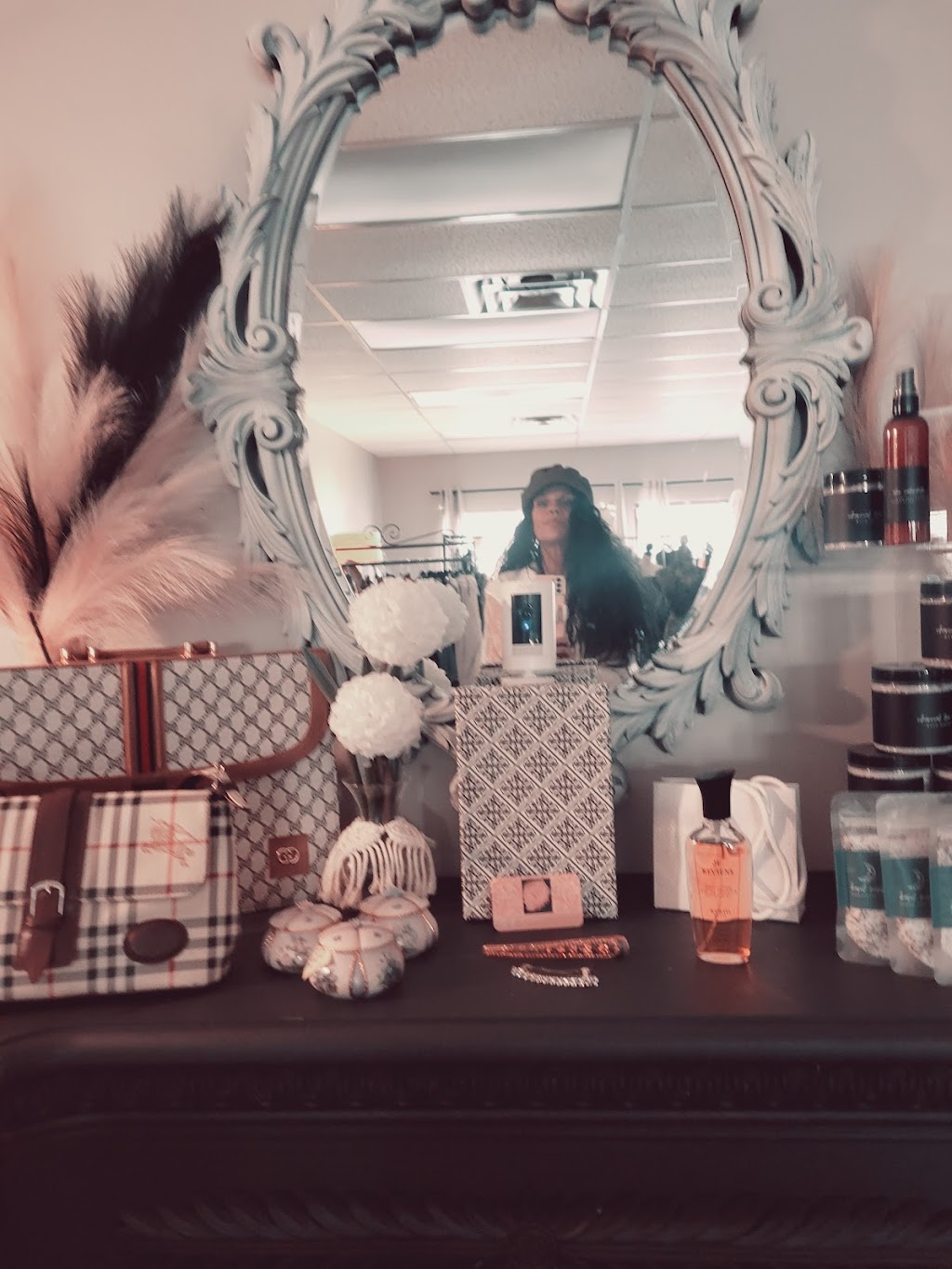 Girlfriends Boutique | 4958 BC-93, Radium Hot Springs, BC V0A 1M0, Canada | Phone: (250) 688-4084